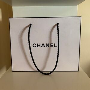 Chanel shopping bag